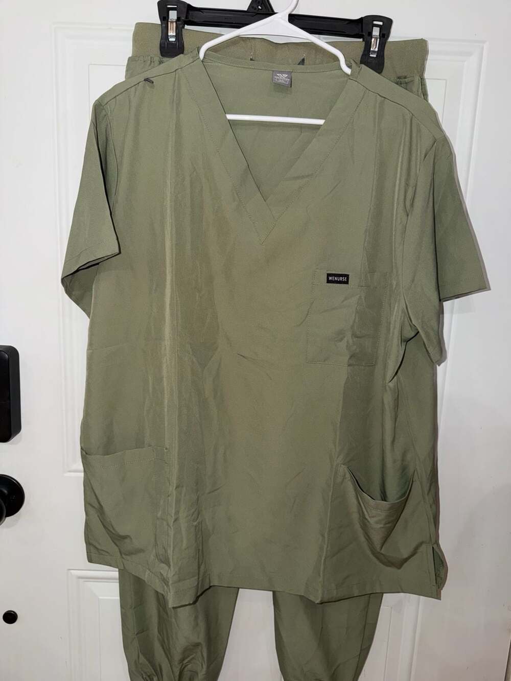 Wenurse Women's V-Neck Scrub Top and Jogger Pants Set